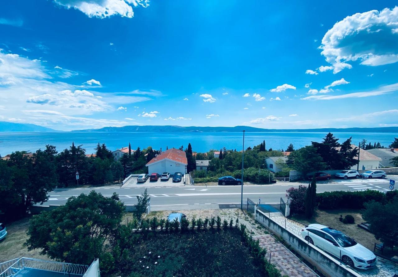 Apartman Meghan Novi Vinodolski Exterior foto